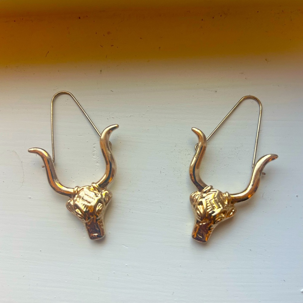 Bull earrings 🔥